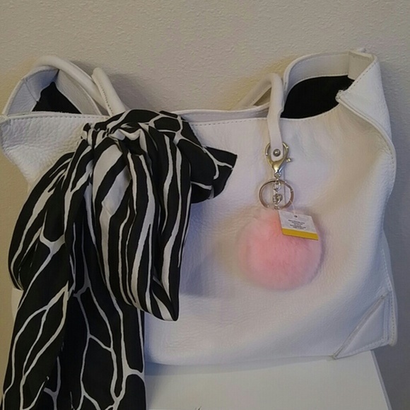 Accessories - New with tags real rabbit fur pompom